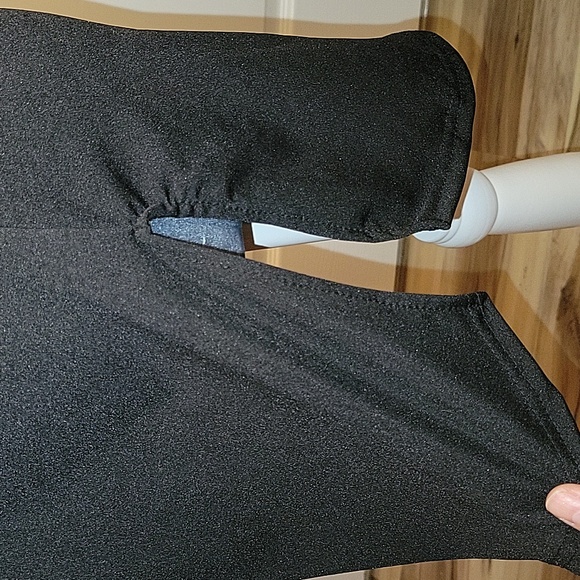 Black Tunic Long Side Slits Graphic Top - Picture 5 of 13